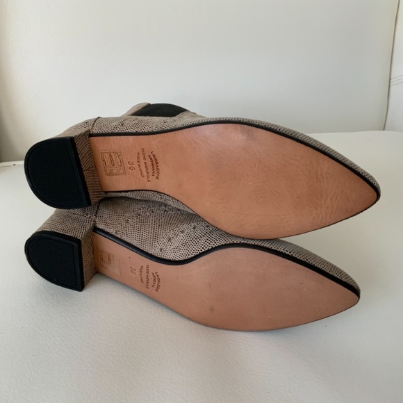 ITALY Summit Adella Animal Print Leather Fashion Boot Pointed Toe Chelsea Bootie - Picture 9 of 9